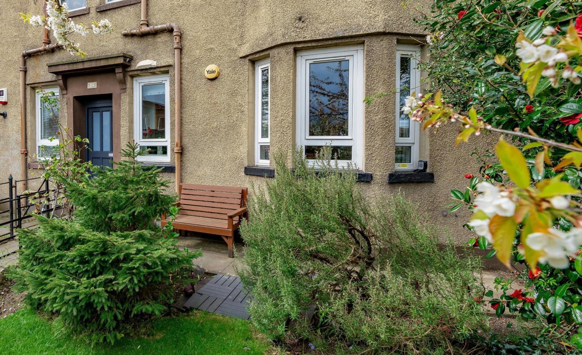 The Restalrig Apartment Edinburgh Exterior photo